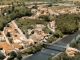 Photo suivante de Savignac-de-l'Isle Bourg, port, chateau médiéval, l'Isle et le vieux pont