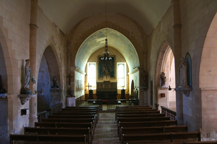 La nef de l'église Saint-Martin. - Arx