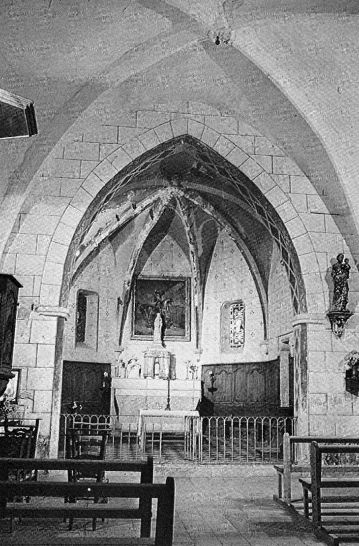Le choeur de l'église Notre-Dame de Lussolle (photo 1980, églises anciennes du Gabardan). - Losse