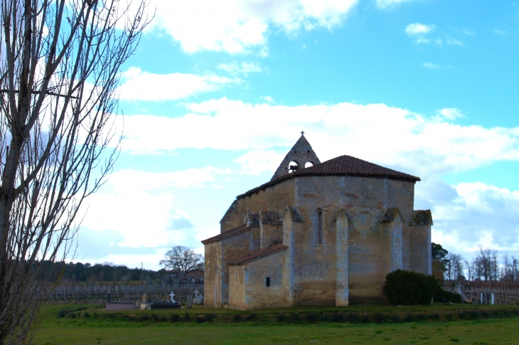 Le Chevet de l'église Saint-Martin d'Esperous. - Parleboscq