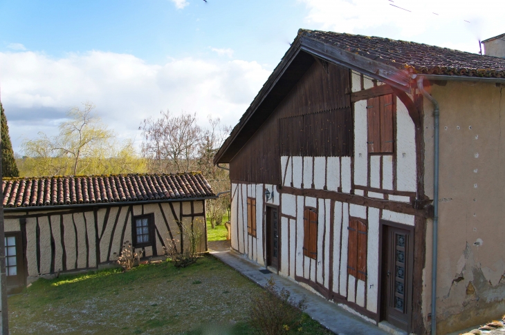 Architecture rurale de Saint-Cricq. - Parleboscq