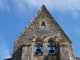 Le clocher-mur de l'églises Saint-Luperc est renforcé à l'ouest par deux contreforts.