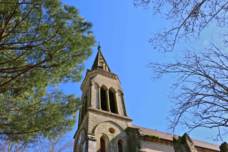 Le clocher de l'église Notre Dame. - Barbaste