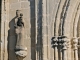 Statue de la Vierge et l'Enfant sur la façade occidentale à gauche du portail de l'église Notre Dame de Gontaud.
