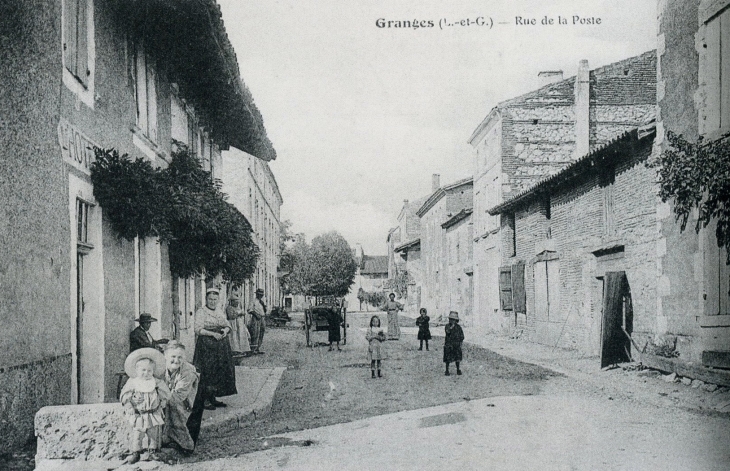 Début XXe siècle, rue de la poste (carte postale ancienne). - Granges-sur-Lot