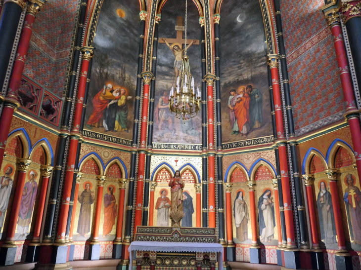 La cathédrale Sainte Marie :la chapelle du Sacré Coeur - Bayonne