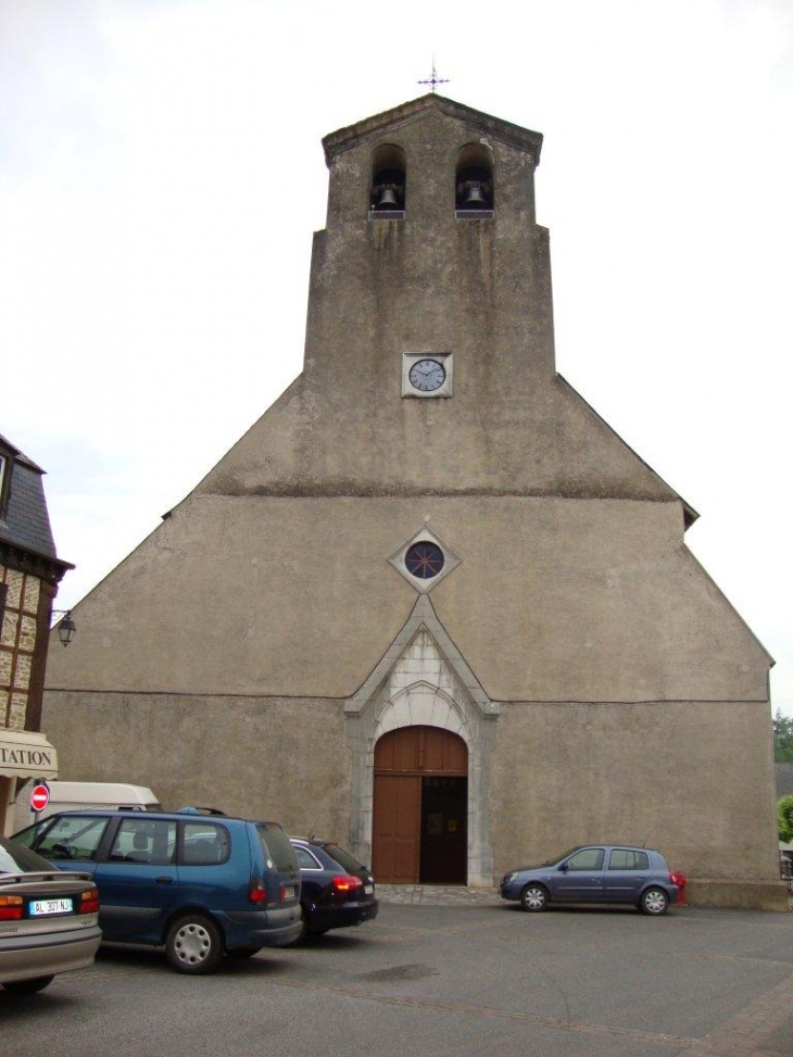 Lasseube (64290) église