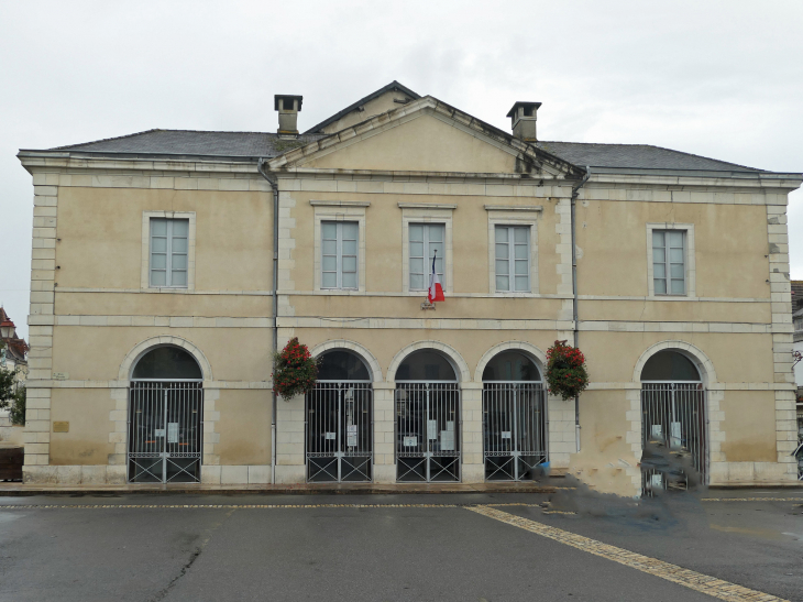 L'hôtel de ville - Navarrenx