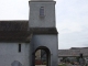 Précilhon (64400) porche de l'église