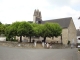 Photo suivante de Viodos-Abense-de-Bas Viodos-Abense-de-Bas (64130) à Viodos, place de l'église
