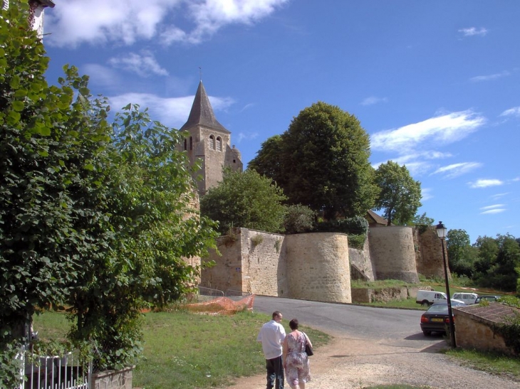  - Ainay-le-Château