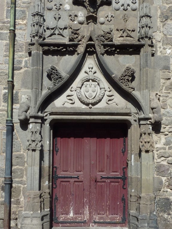 Aurillac -  Porte d'entrée de la maison ancienne