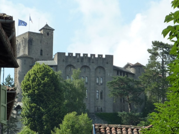 Aurillac-chateau-st-etienne-IX-eme-siecle