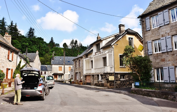 La Commune - Saint-Urcize