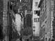 Photo suivante de Le Puy-en-Velay Montée des Tables et la Cathédrale, vers 1910 (carte postale ancienne).