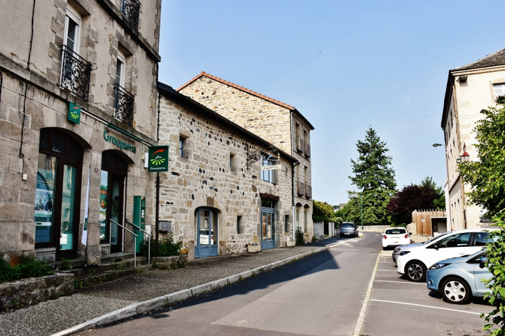 La Commune - Saint-Julien-Chapteuil