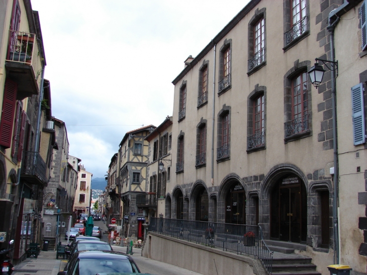 Montferrand, l'Hôtel Etienne Pradal - Clermont-Ferrand