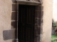 Photo suivante de Clermont-Ferrand Dans la cour intérieur de la Maison de l'Ange, une jolie porte