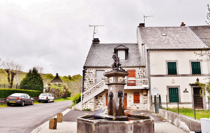 Fontaine - Compains