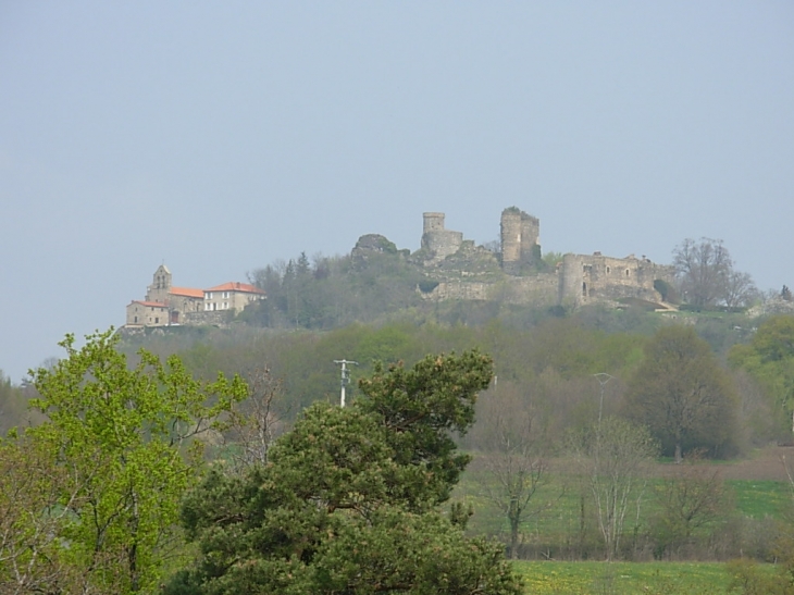 Château et chapelle - Montmorin