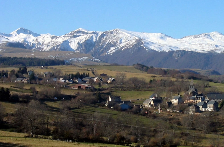 Le bourg et le Breuil - Saint-Victor-la-Rivière