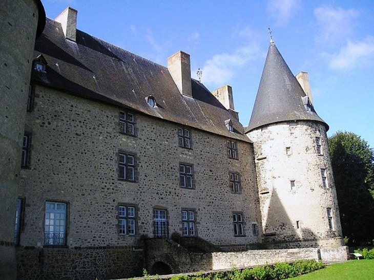 Le château - Villeneuve