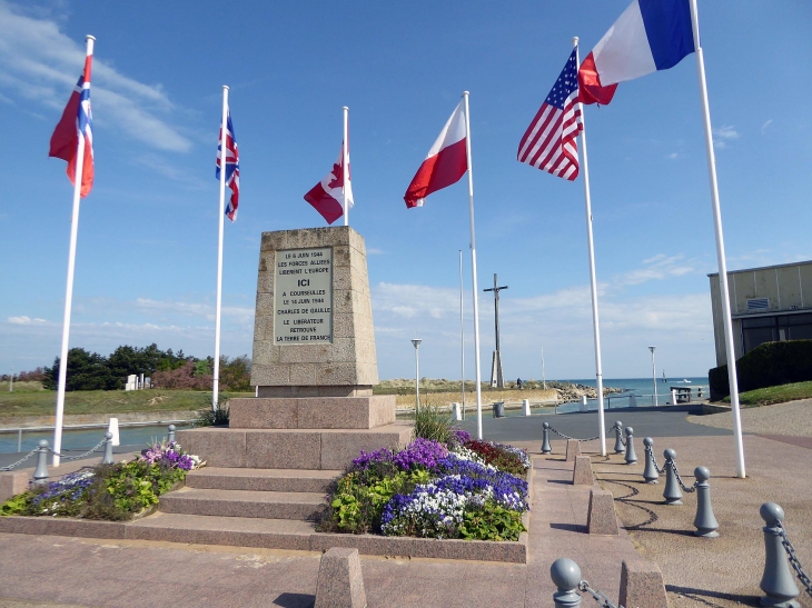 Monument commémoratif du débarquement - Courseulles-sur-Mer