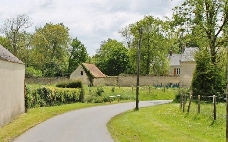 Le Village - Crouay