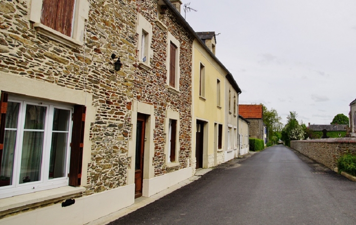 Le Village - Le Tronquay