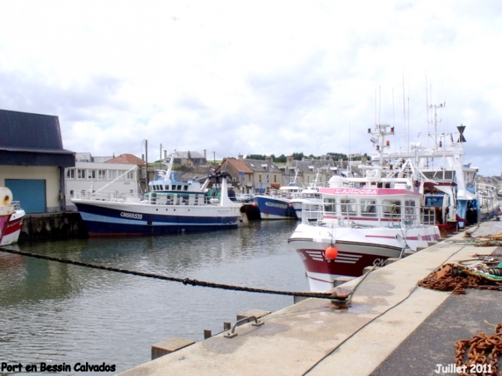 1 er port de pêche de Normandie - Port-en-Bessin-Huppain