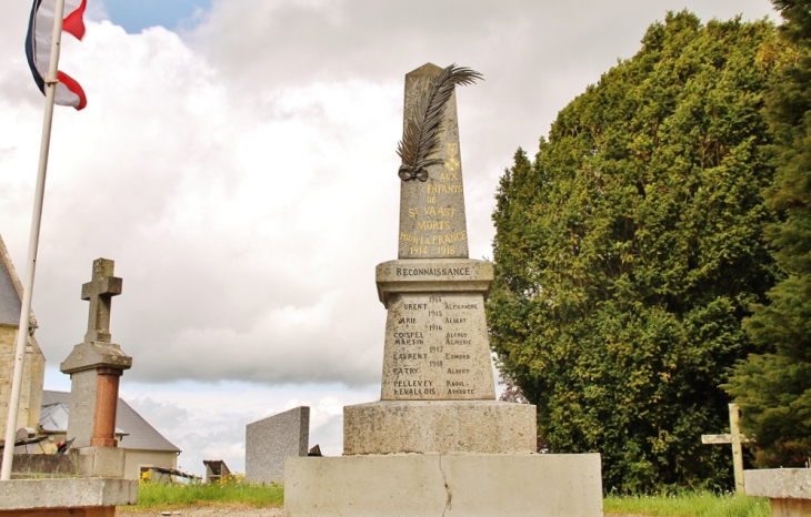 Monument-aux-Morts - Saint-Vaast-sur-Seulles