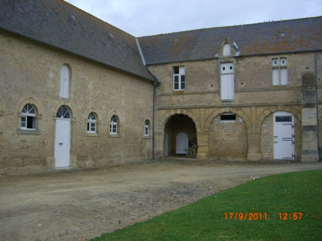 La cour du manoir - Tierceville