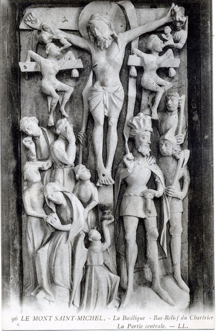 La Basilique - Bas-relief du Chartrier la partie centrale, vers 1905 (carte postale ancienne). - Le Mont-Saint-Michel