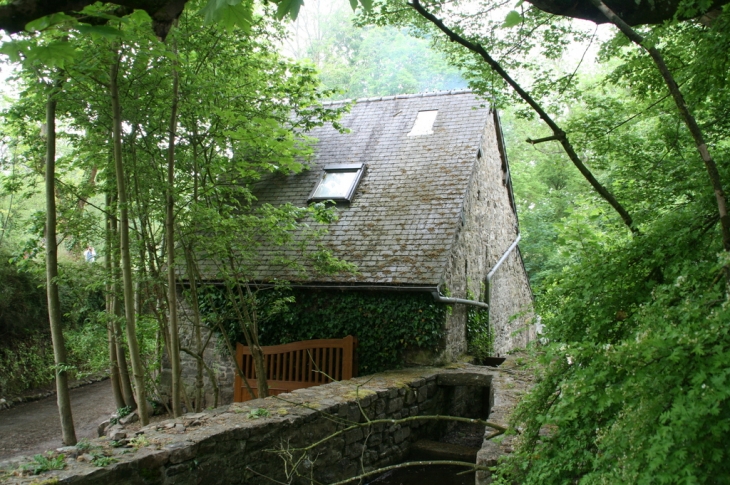 L'ancien moulin de Blanchelande à Neufmesnil.