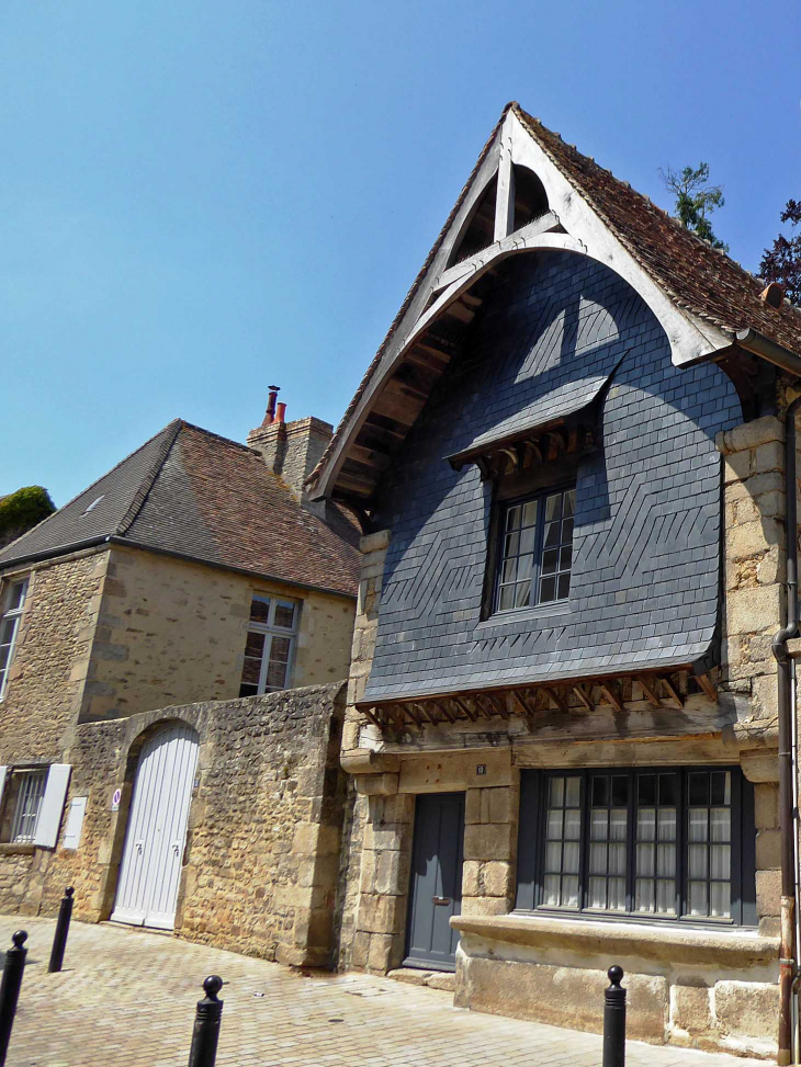 Maison à l'étai du 15ème siècle - Alençon