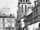 Place Henri IV et l'église Saint Germain, vers 1910 (carte postale ancienne).