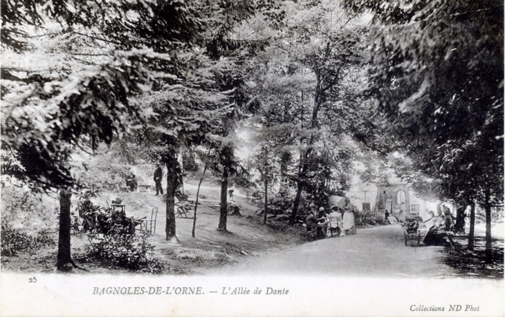 L'Allée de Dante, vers 1910 (carte postale ancienne). - Bagnoles-de-l'Orne