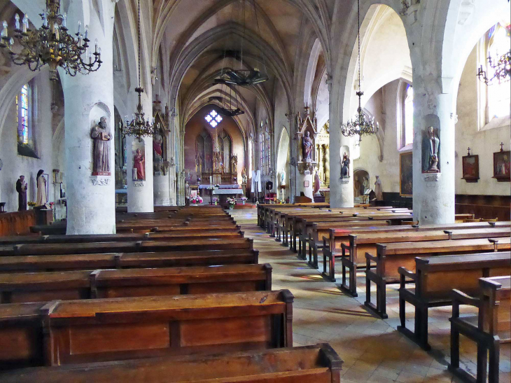 L'intérieur de l'église - Ceton