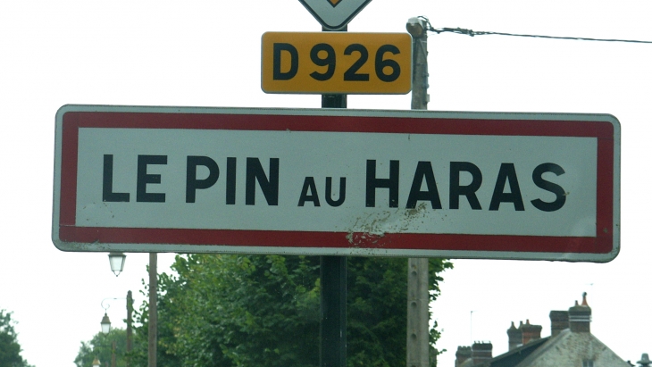 Le panneau - Le Pin-au-Haras