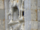 le bas relief de l'église : Saint Martin à cheval