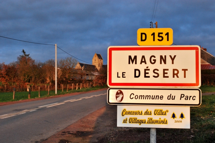 L'entrée du village - Magny-le-Désert
