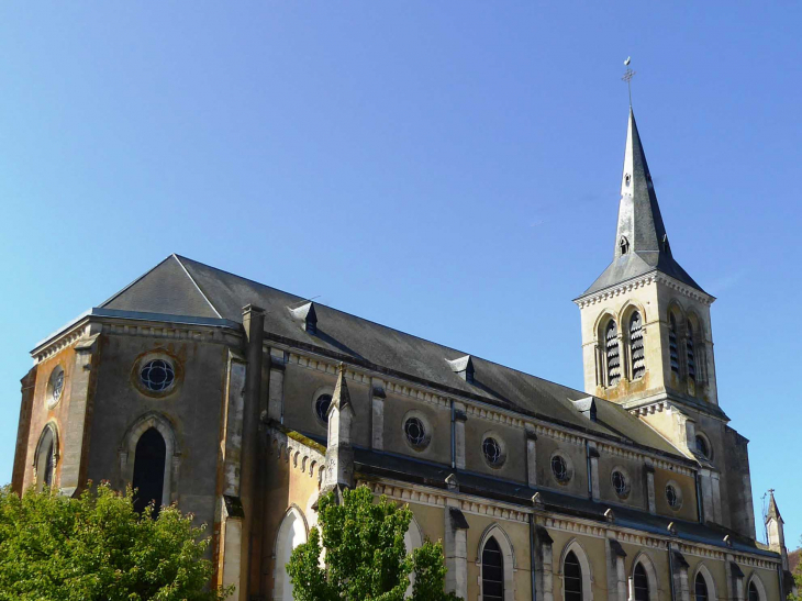 L'église - Moulins-la-Marche