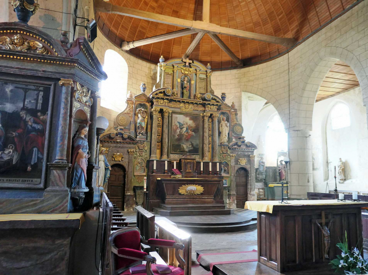 L'intérieur de l'église Notre Dame - Moutiers-au-Perche
