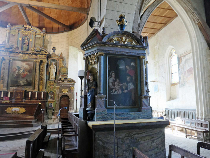L'intérieur de l'église Notre Dame - Moutiers-au-Perche