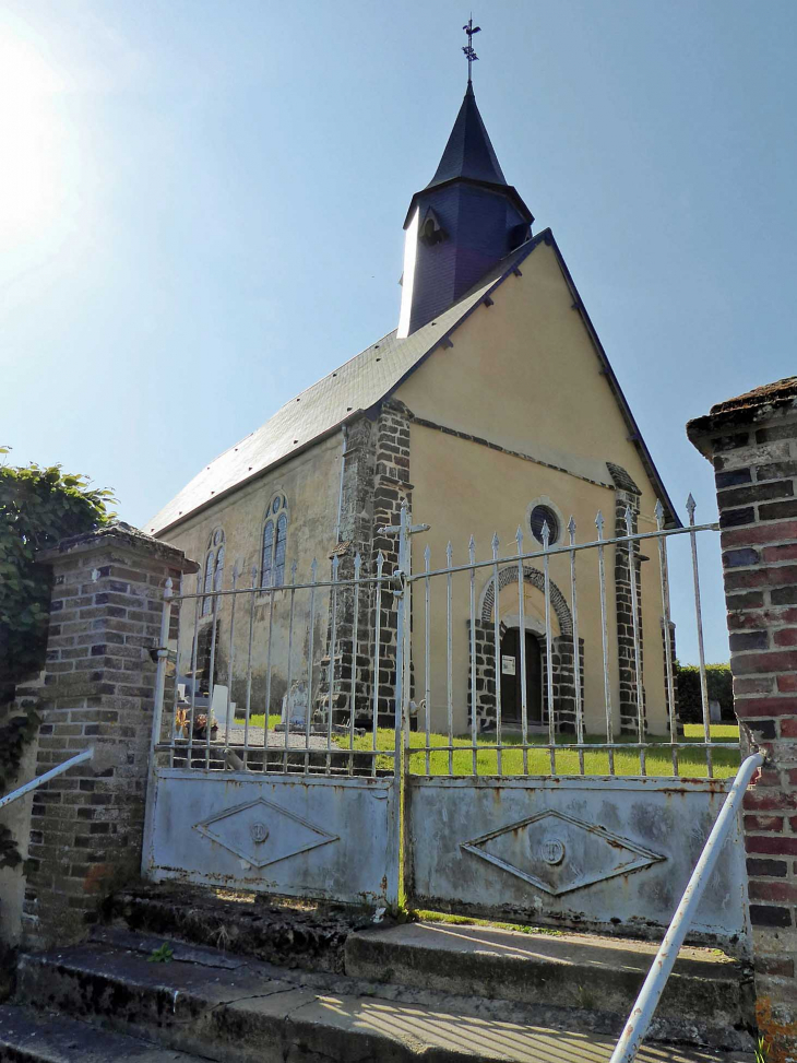 L'église - Saint-Martin-des-Pézerits