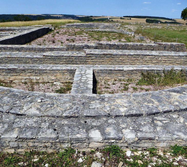 Les fouilles gallo -romaines - Alise-Sainte-Reine