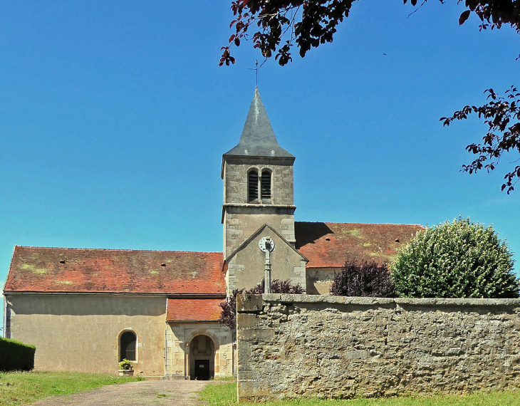 L'église - Marigny-le-Cahouët