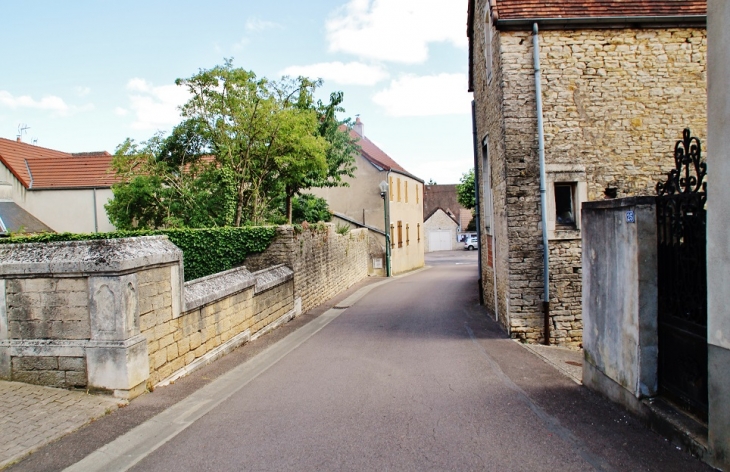 Le Village - Santenay