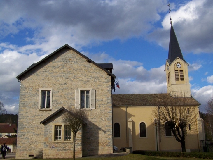 église et mairie - Velars-sur-Ouche