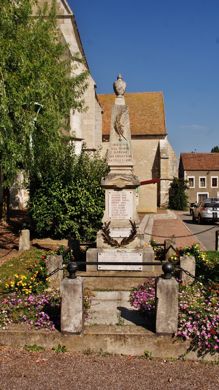 Monument aux Morts - La Celle-sur-Loire